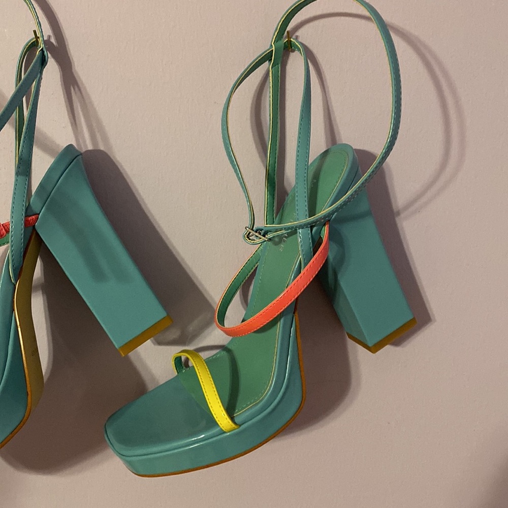 Marc Fisher heels